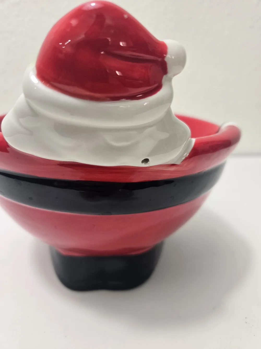 Santa Ceramic Candy Dish - Red and Black Holiday Bowl